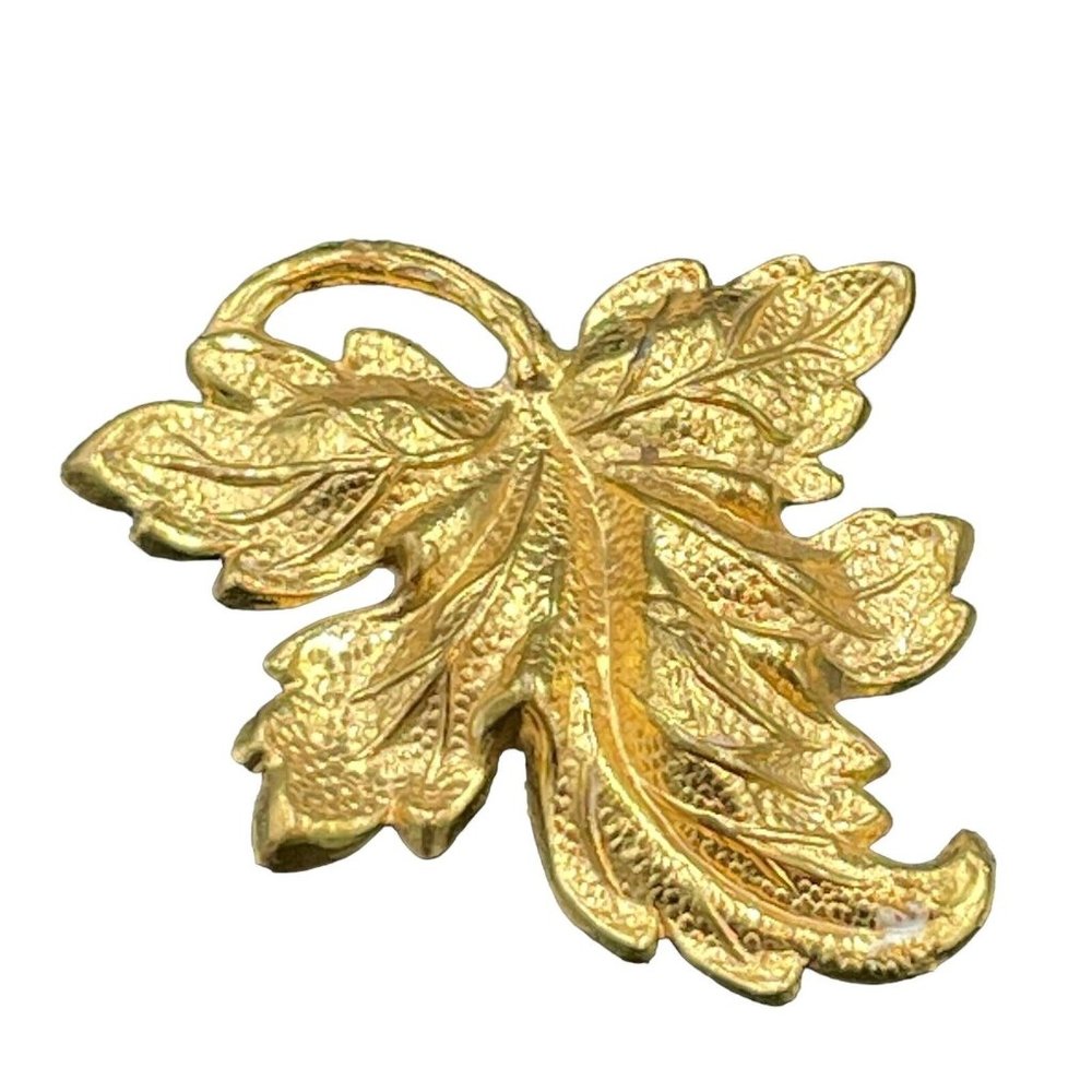 Vintage Leaf Brooch Gold Tone Engraved Veins Fall Pin Textured 2”